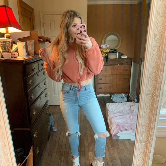 WILD FABLE CROPPED HOODIE - Picture 7 of 8